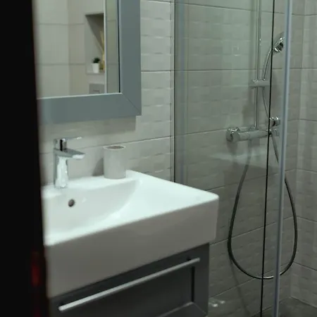 B&p Διαμέρισμα *